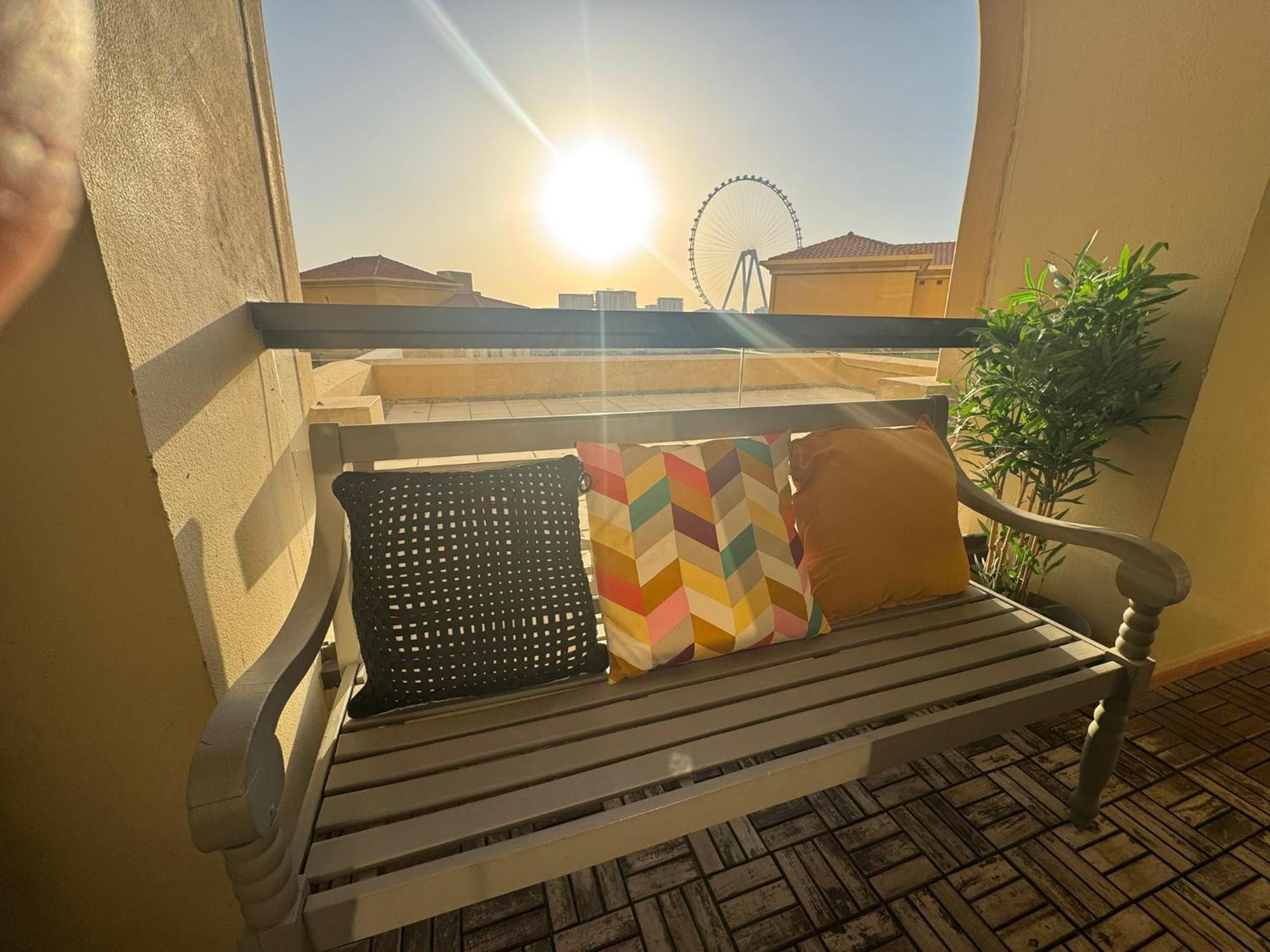 5-bed, Beachfront Very Spacious Entire In Jbr Apartment Dubai