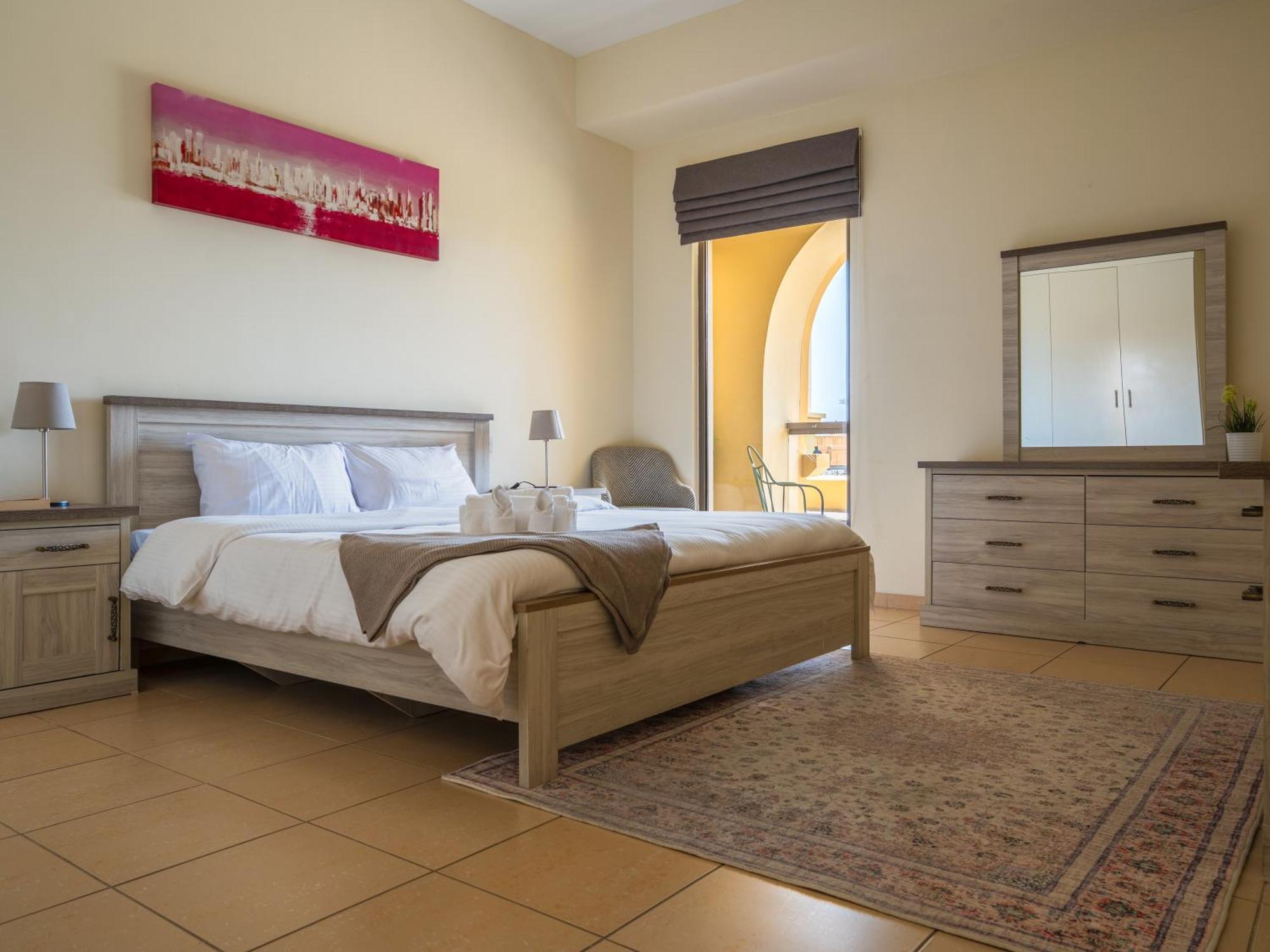 5-bed, Beachfront Very Spacious Entire In Jbr *