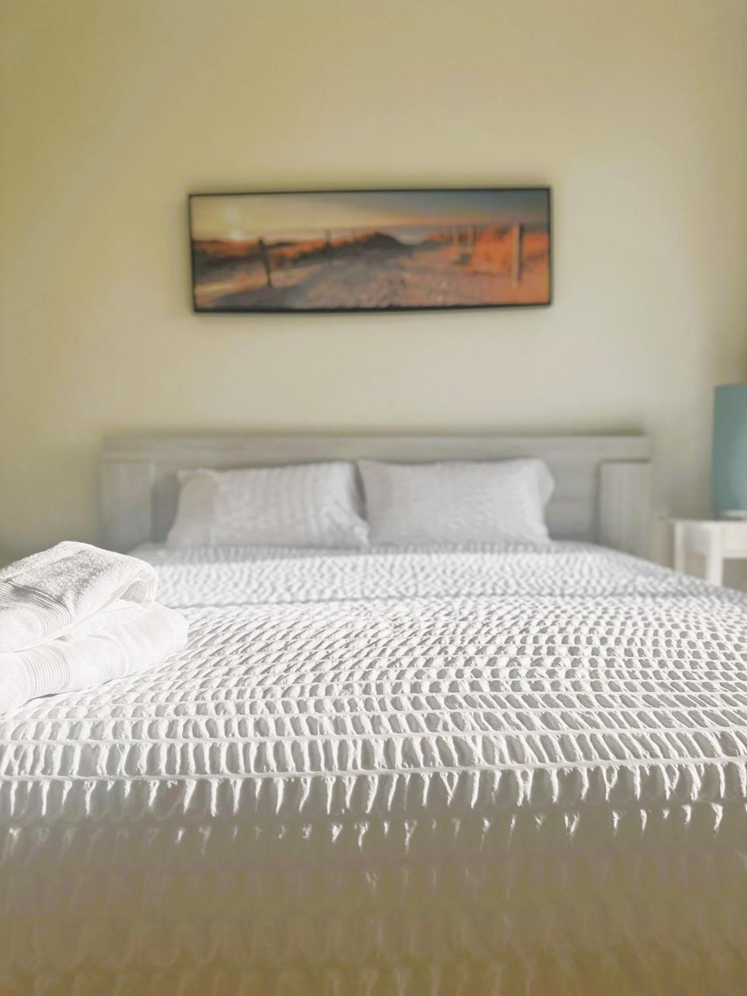 5-bed, Beachfront Very Spacious Entire In Jbr Apartment Dubai