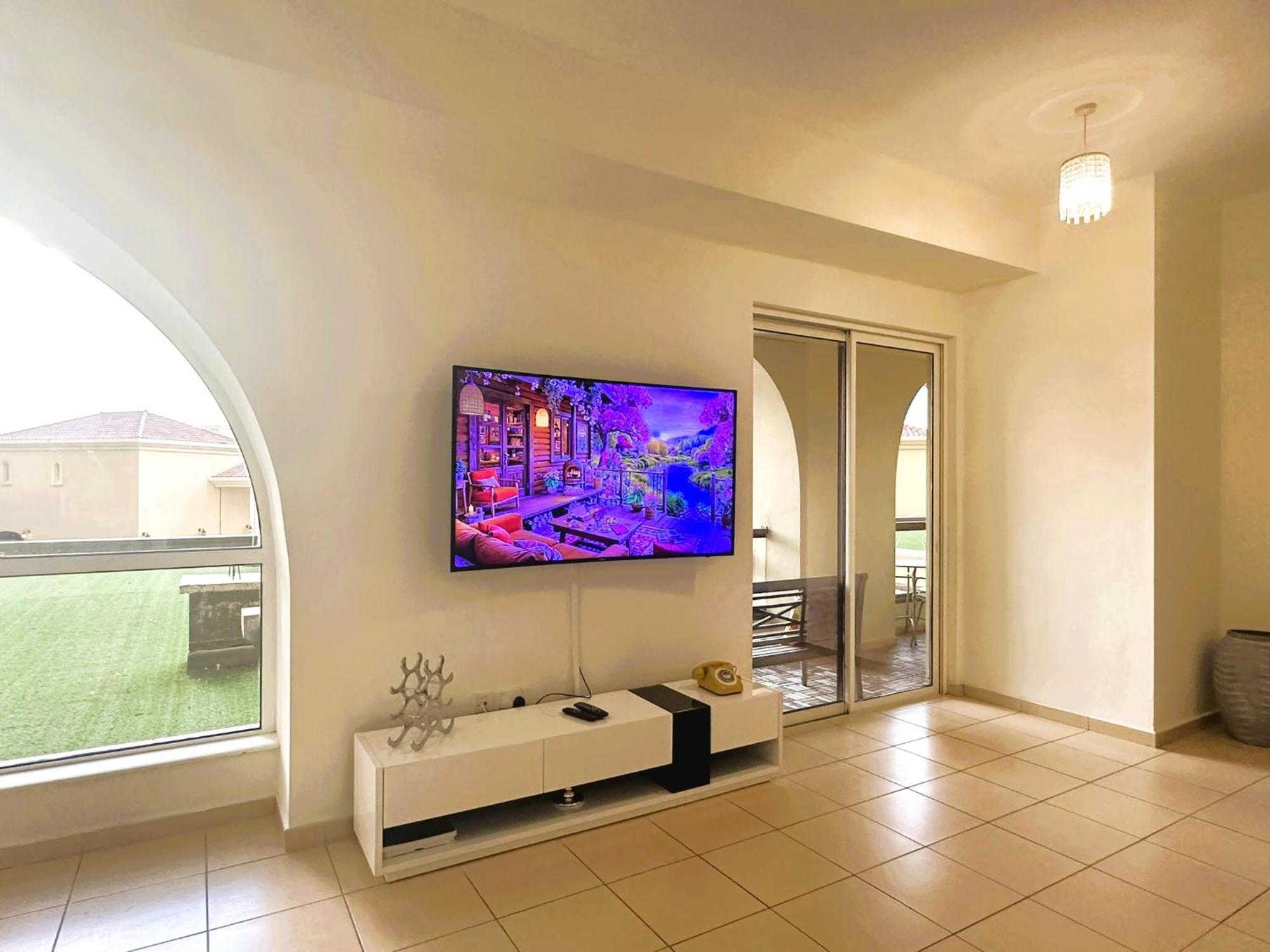 5-bed, Beachfront Very Spacious Entire In Jbr Dubai